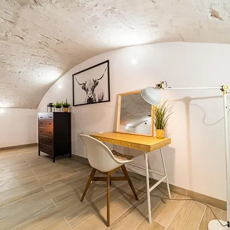 Le Blandan Atypique 6 Pers Terreaux Opera Apartmán *